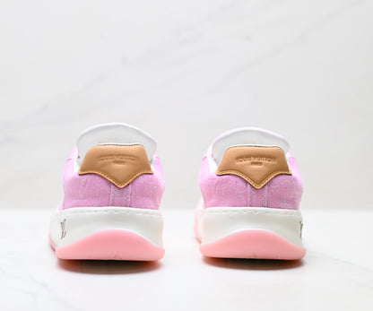 Women's casual sneakers